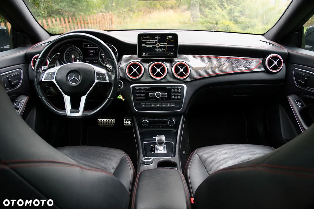 Mercedes-Benz CLA - 13