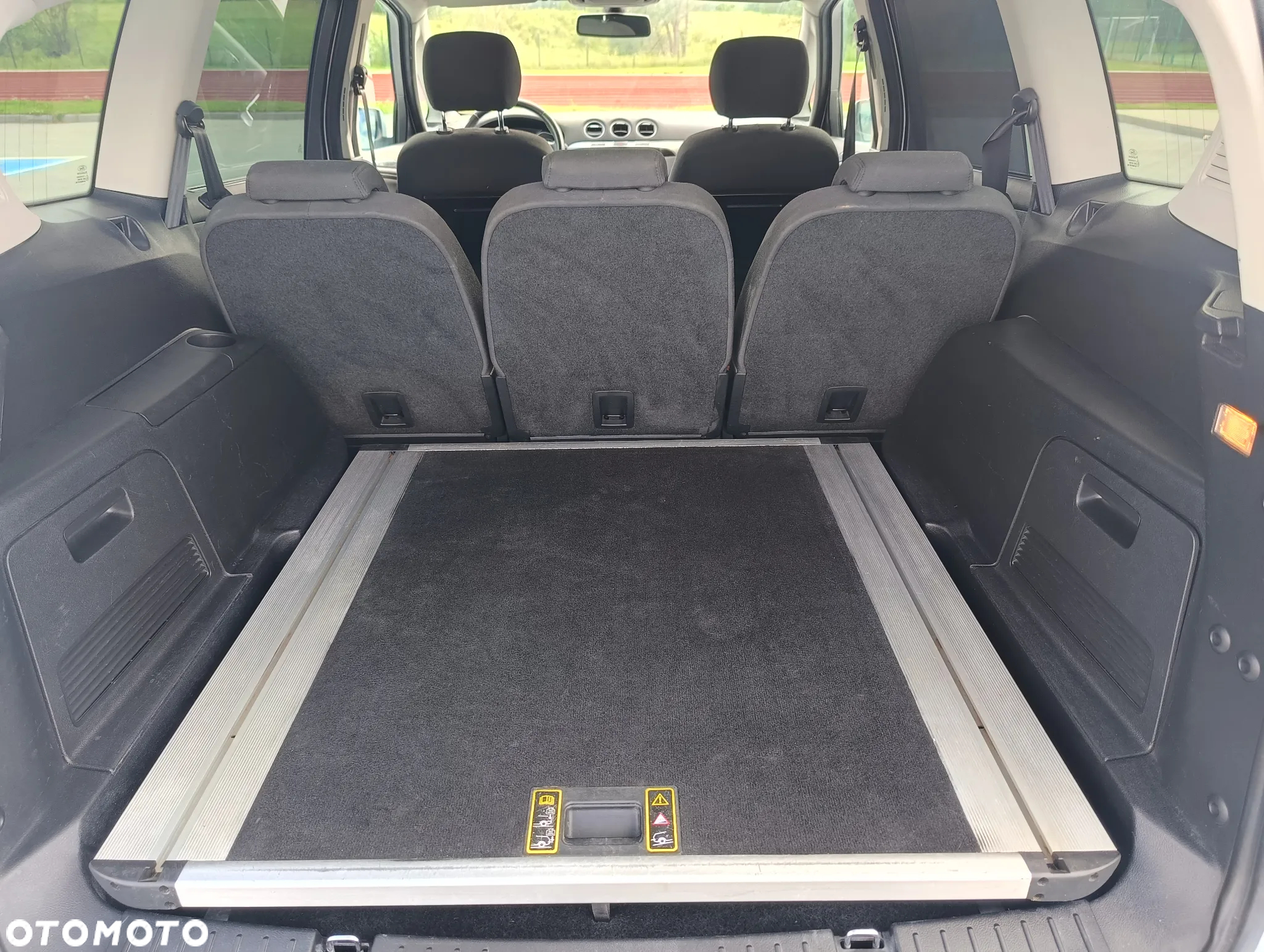 Ford S-Max 2.0 TDCi DPF Titanium - 12