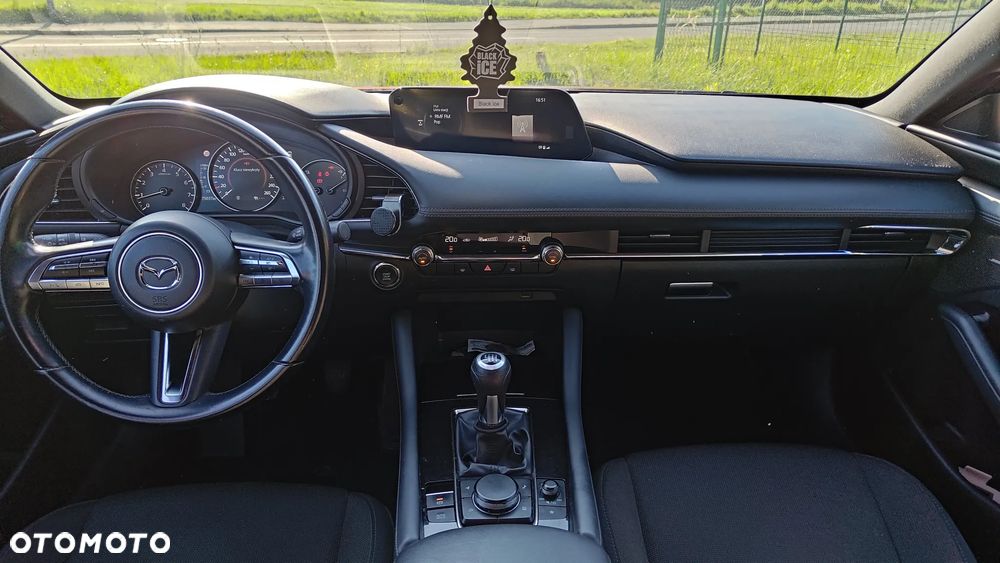 Mazda 3 SKYACTIV-G 2.0 M-Hybrid - 10