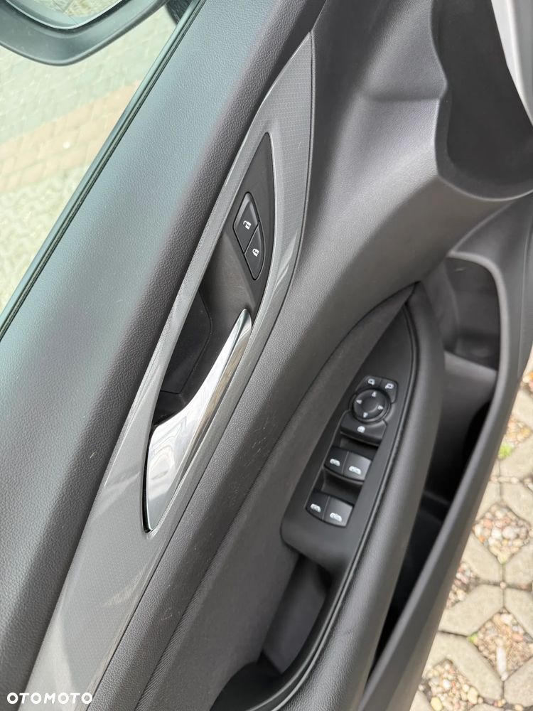 Opel Insignia 1.6 Business Edition - 34