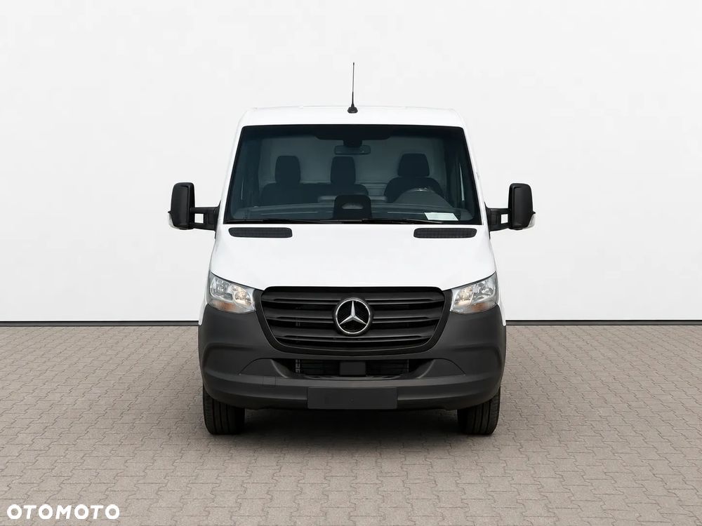 Mercedes-Benz Sprinter - 6