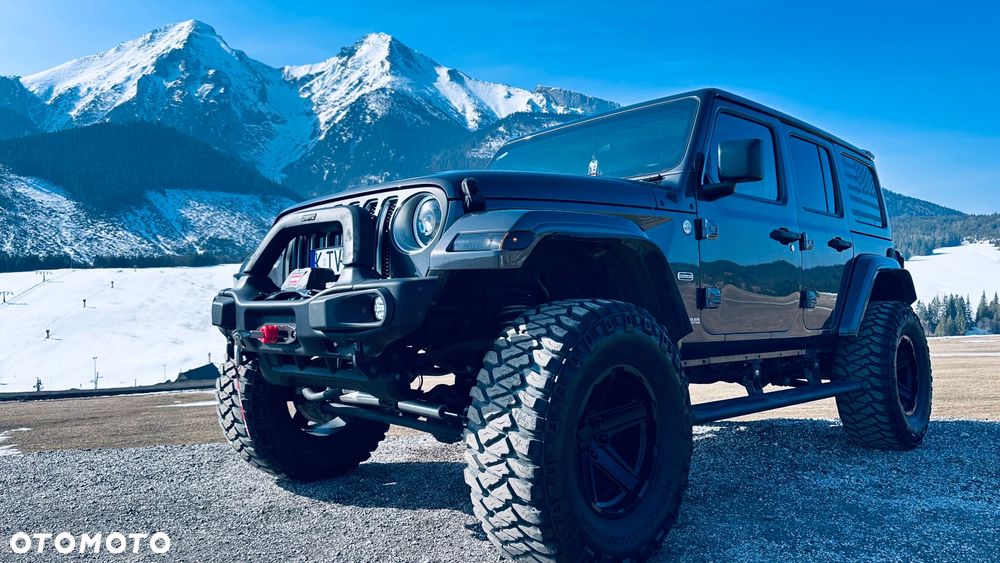 Jeep Wrangler - 5