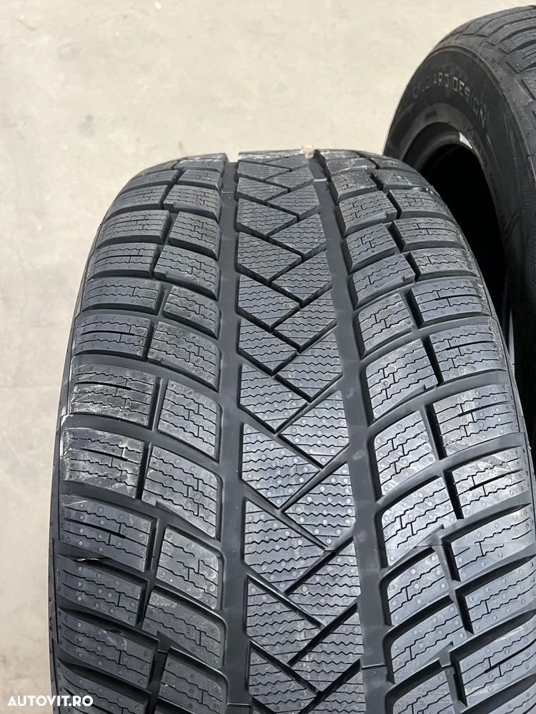 Vând 4 anvelope 285/45/20 vredestein de iarnă noi - 2