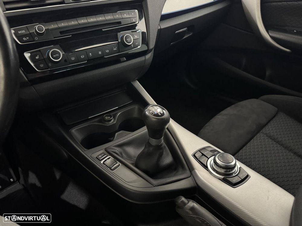 BMW 118 i Pack M - 26