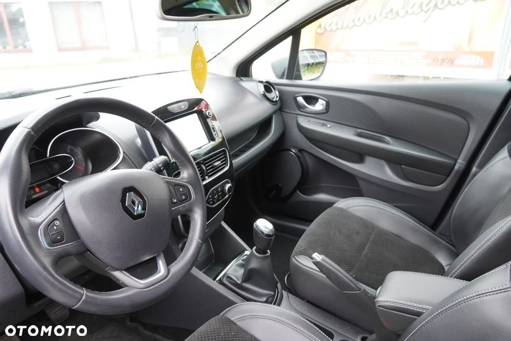 Renault Clio - 12