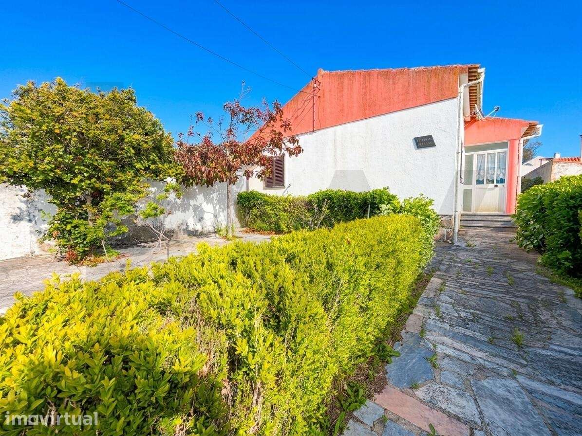 Moradia térrea no coração de Azóia com jardim – Onde a Serra de Sintra - Grande imagem: 2/31