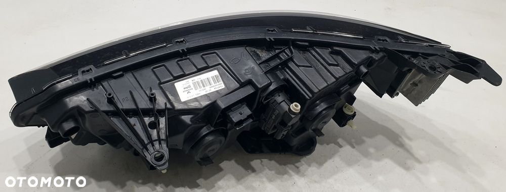 Renault Koleos Reflektor Prawy 260109289R - 4