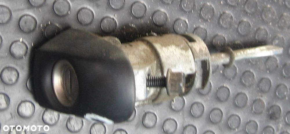 zamek wkładka drzwi KIA CEED I - 1
