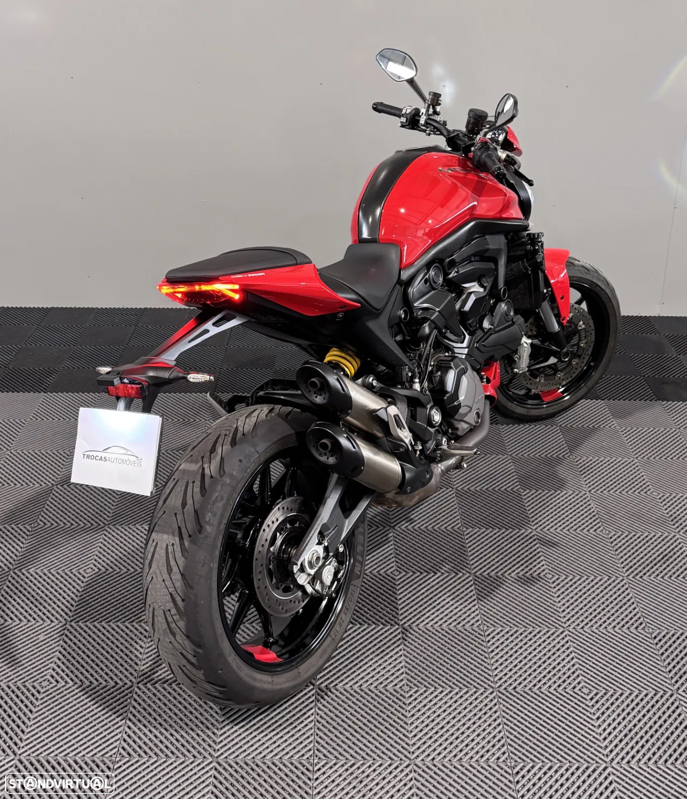 Ducati Monster 937 - 5