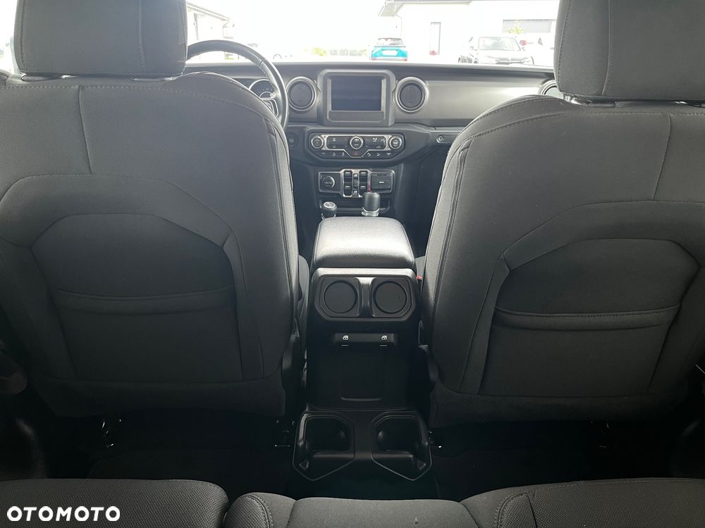 Jeep Wrangler Unlimited GME 2.0 Turbo Freedom - 17