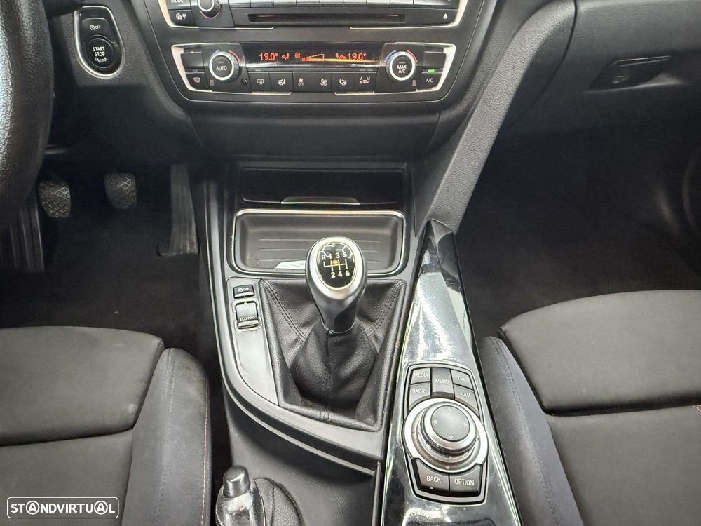 BMW 320 d Touring Line Sport - 18