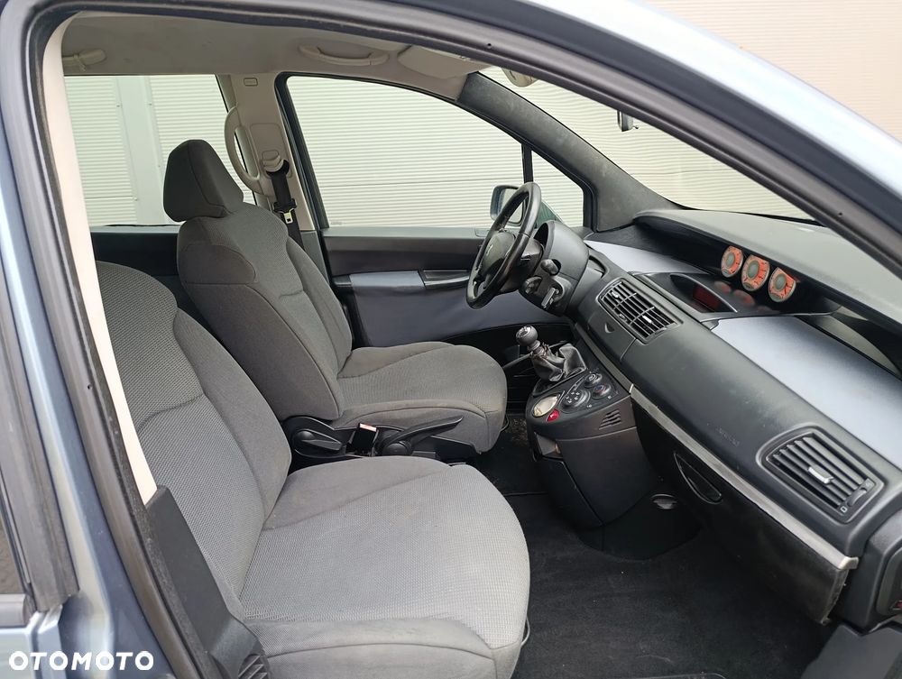 Peugeot 807 2.0 HDi Trendy - 15