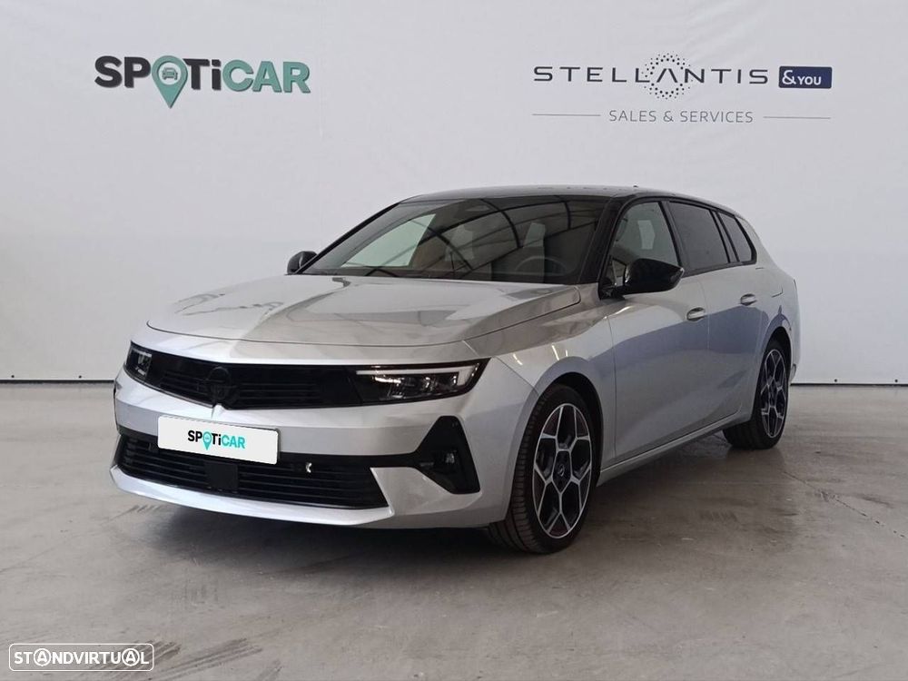 Opel Astra Sports Tourer - 28