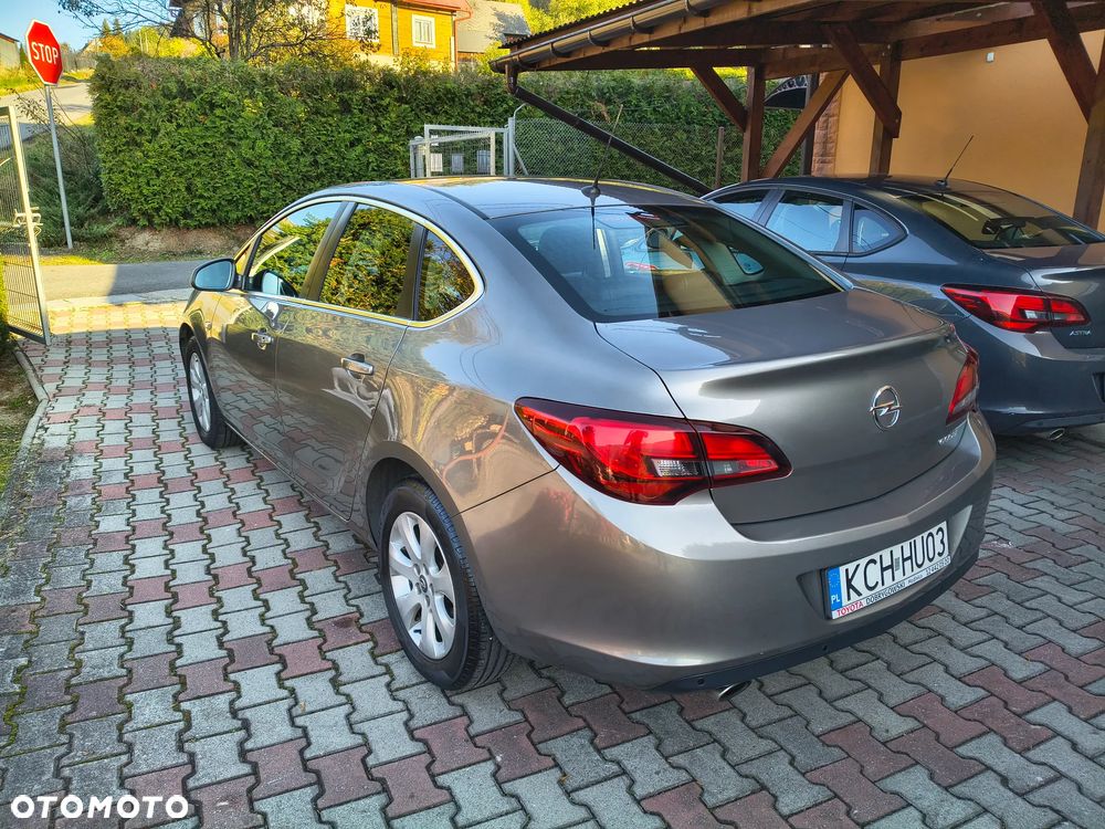 Opel Astra - 3