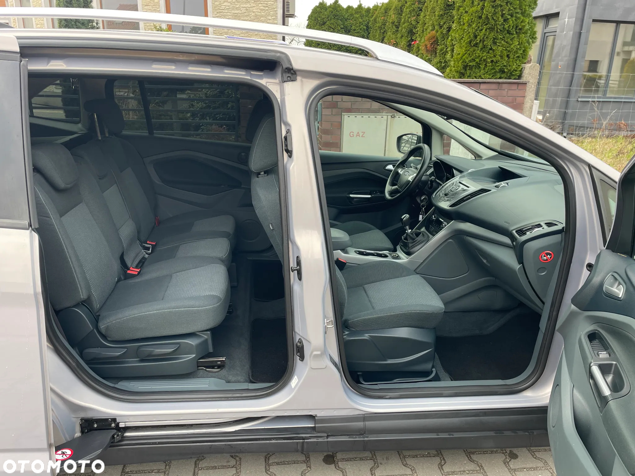 Ford Grand C-MAX - 18