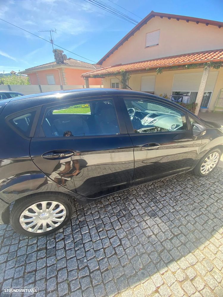 Ford Fiesta 1.4 TDCI Techno 104g - 8