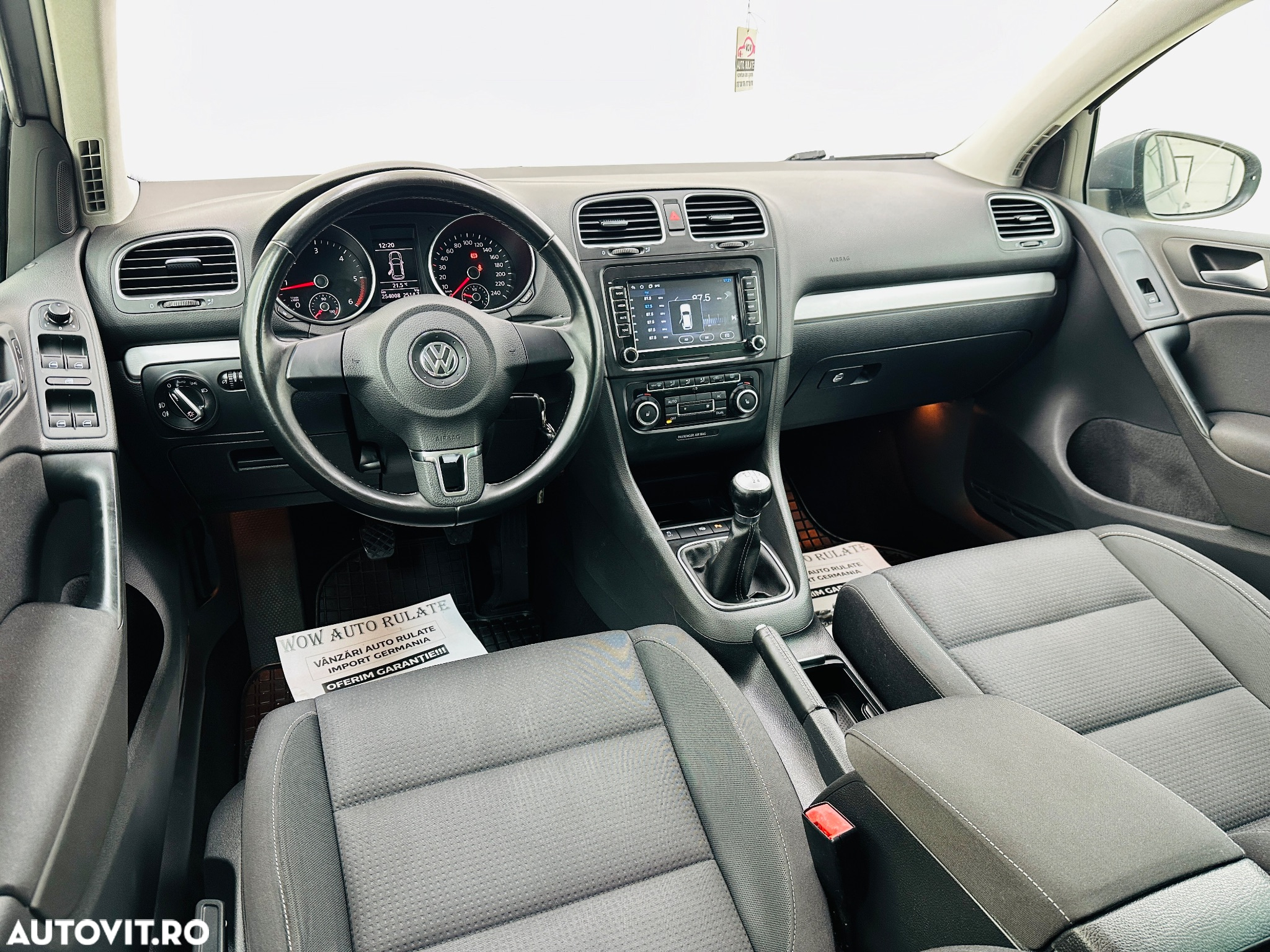 Volkswagen Golf - 20