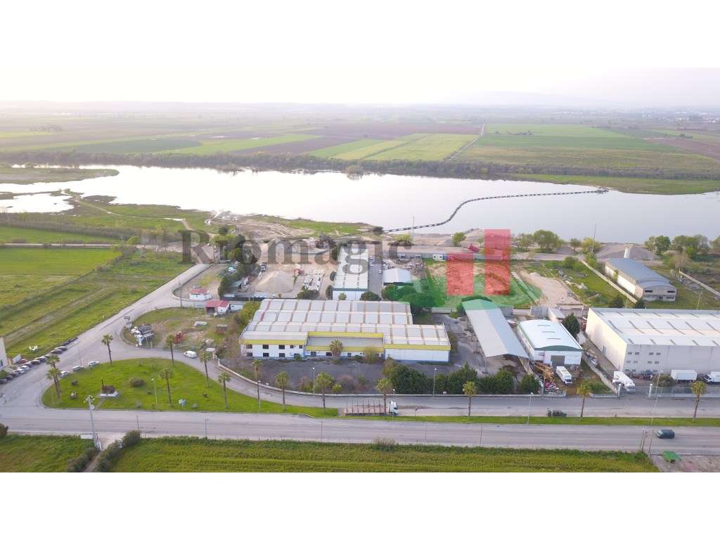 Armazém Industrial e Exposição na Chamusca***RIOMAGIC*** - Grande imagem: 4/60