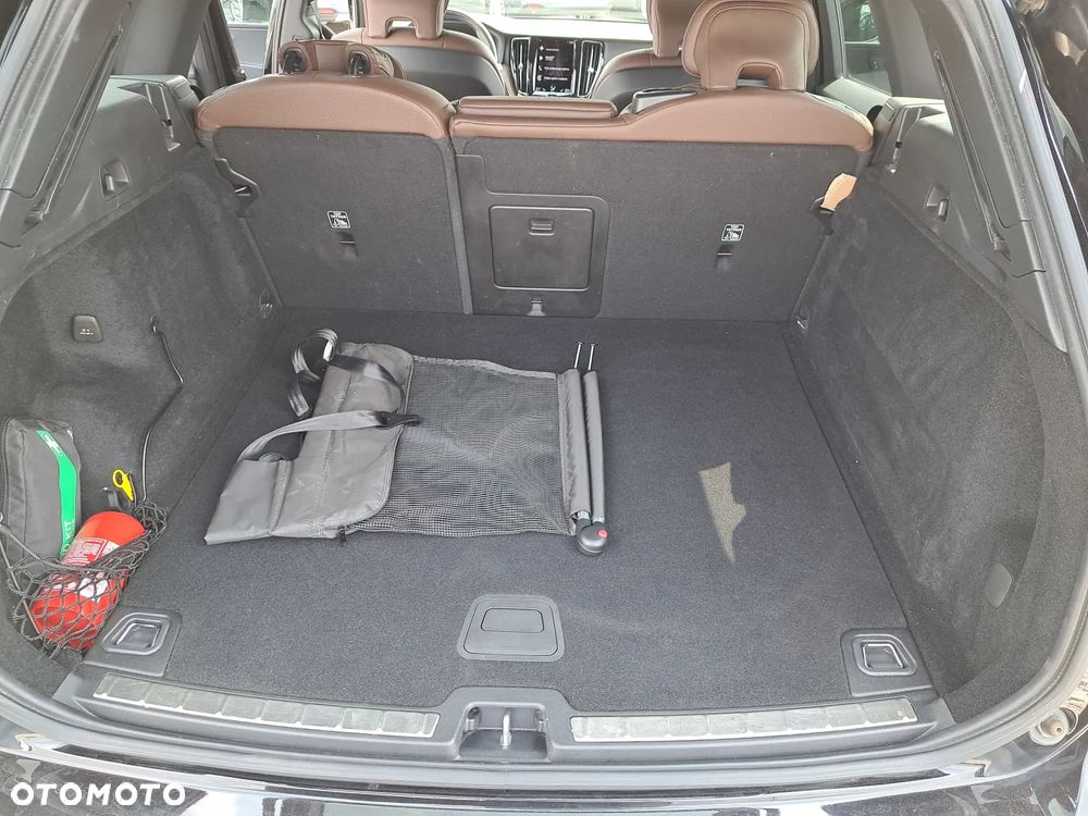 Volvo XC 60 D5 AWD Inscription - 12