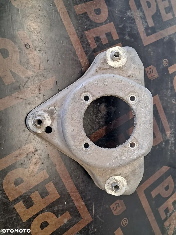Mocowanie Amortyzatora Pneumatycznego Górne Audi A6 C6 4F0412383H - 1