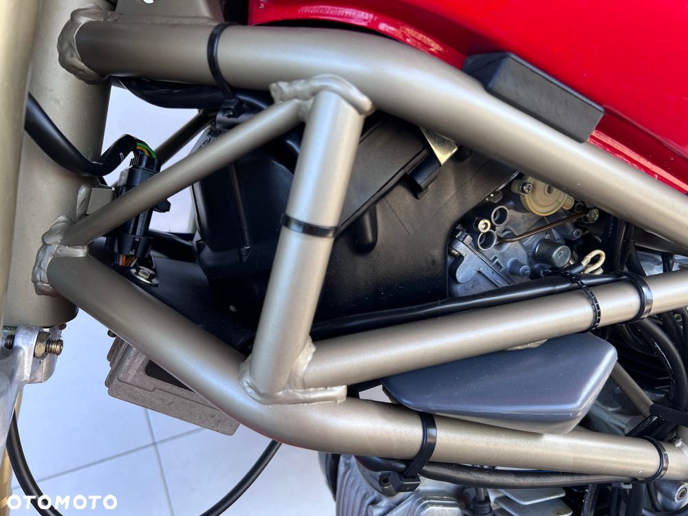 Ducati Monster - 33