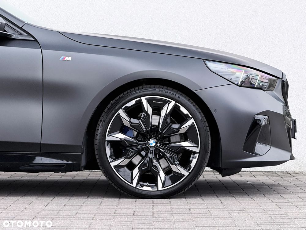 BMW Seria 5 520d xDrive - 13