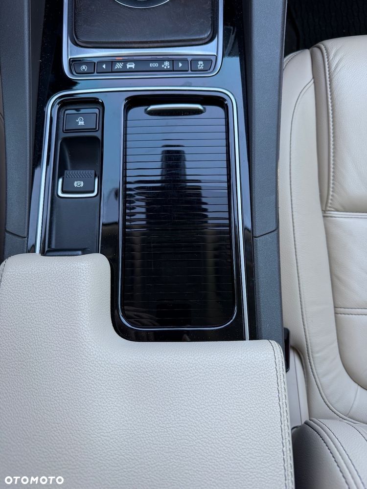 Jaguar F-Pace 2.0 i4D AWD Prestige - 23