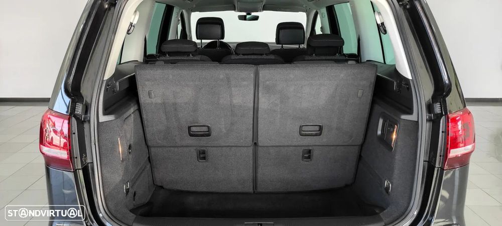 VW Sharan 2.0 TDI Trendline - 19