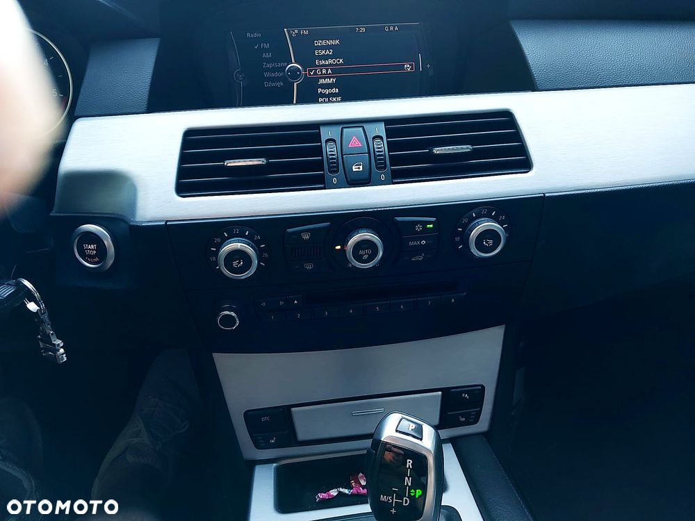 BMW Seria 5 520d - 16