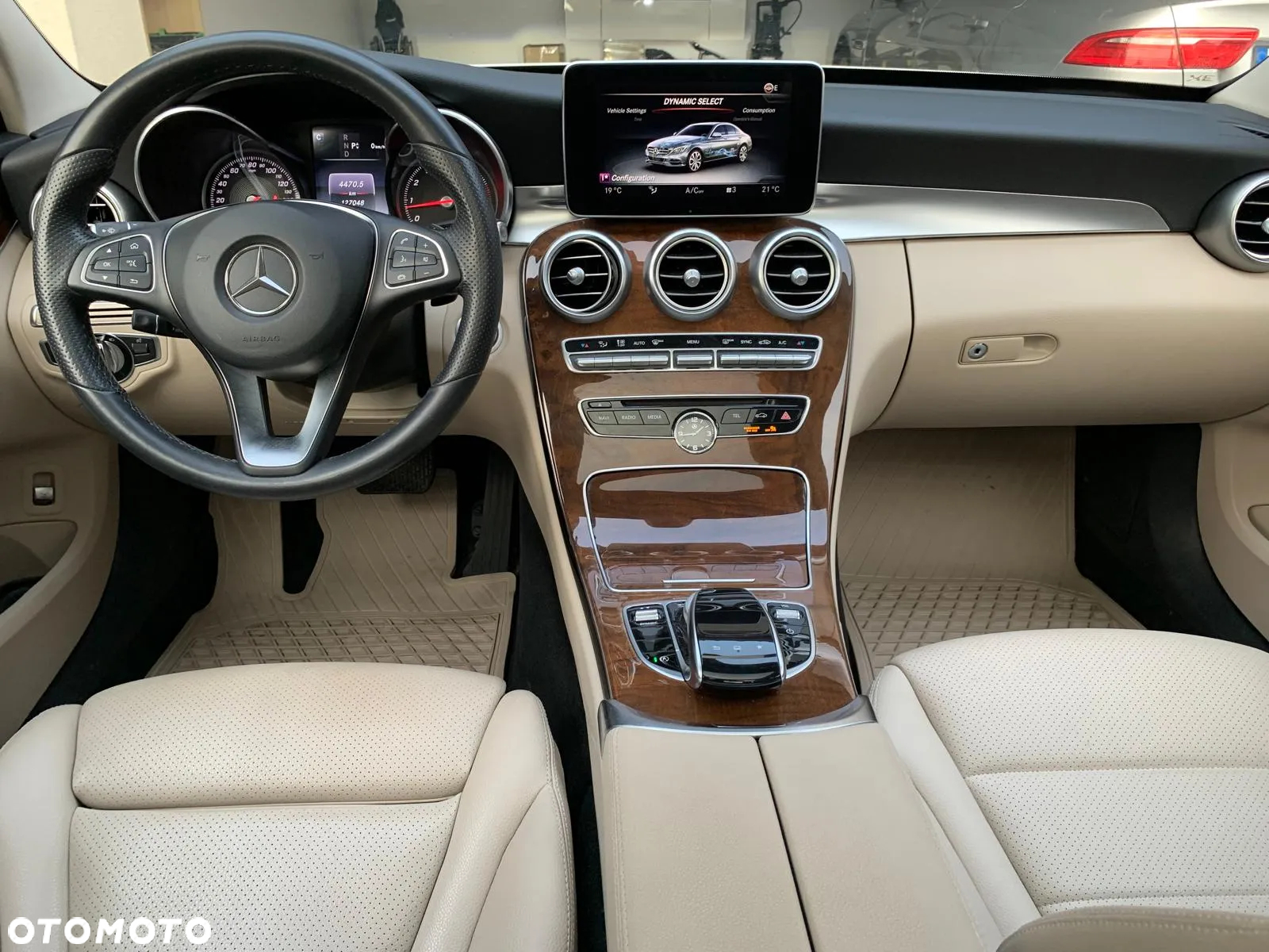 Mercedes-Benz Klasa C 300 7G-TRONIC - 2