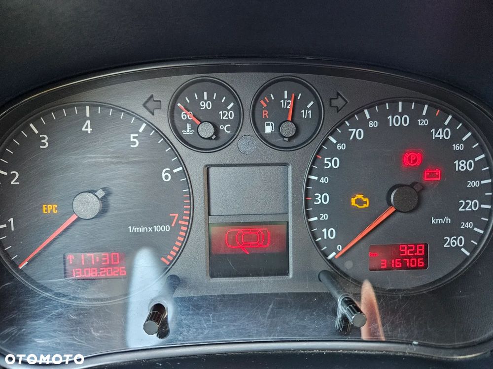 Audi A3 3-drzwiowe 1.6 Ambiente - 40