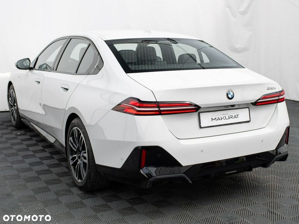 BMW 5 Series 2024 photo 4