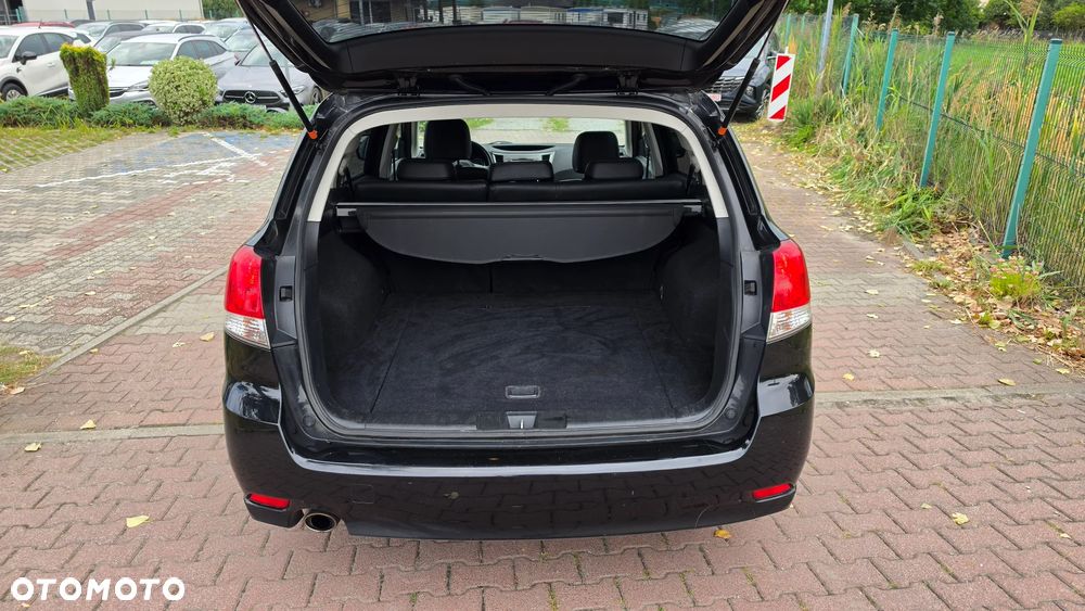 Subaru Legacy - 14