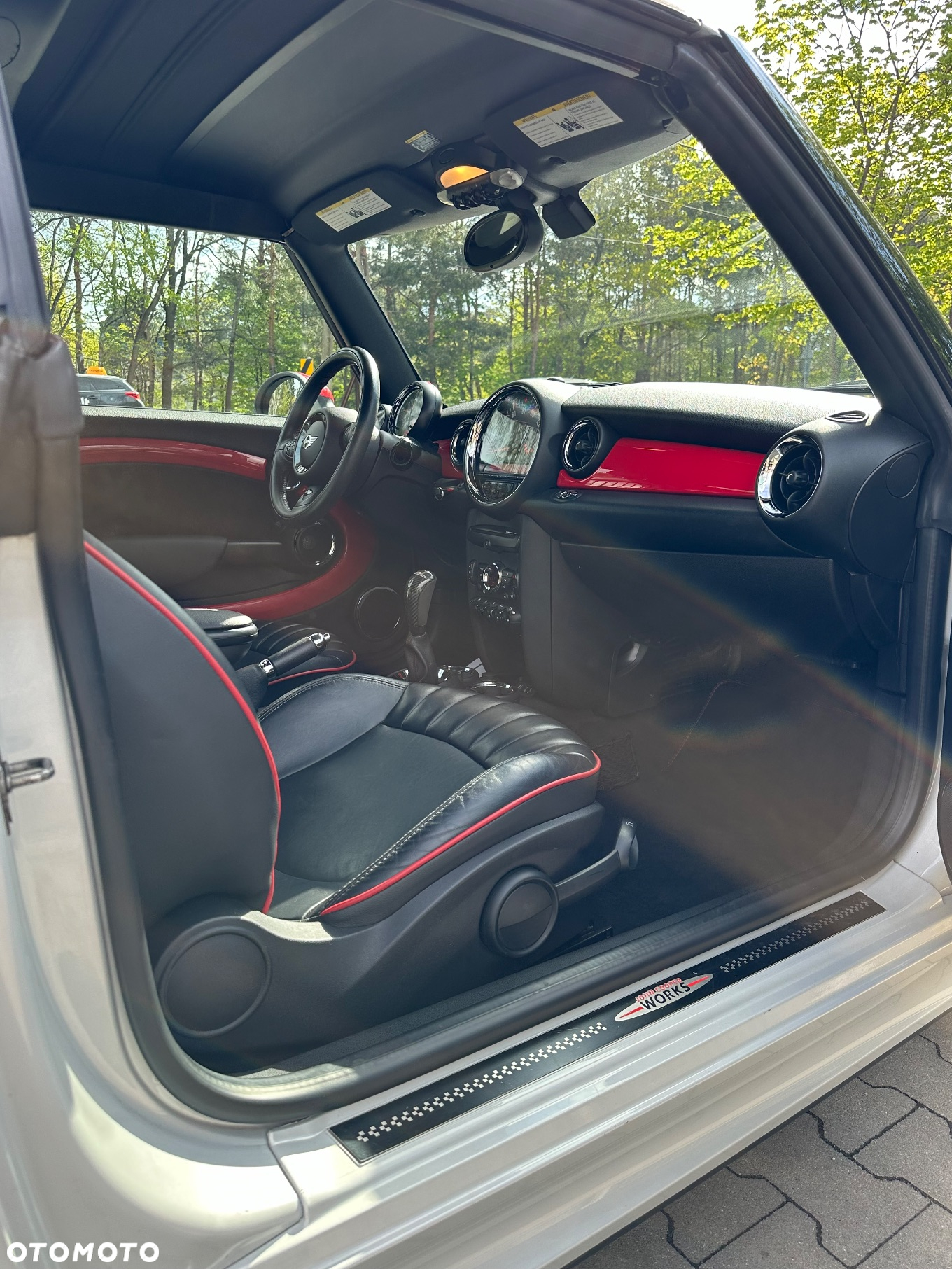 MINI John Cooper Works Cabrio - 11