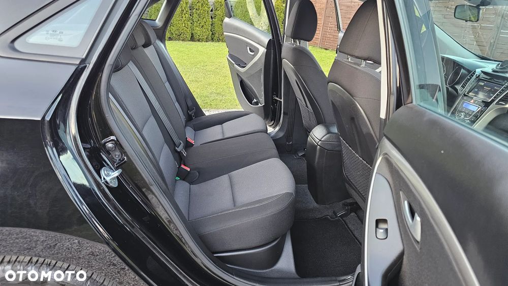 Hyundai i30 1.6 Style - 11
