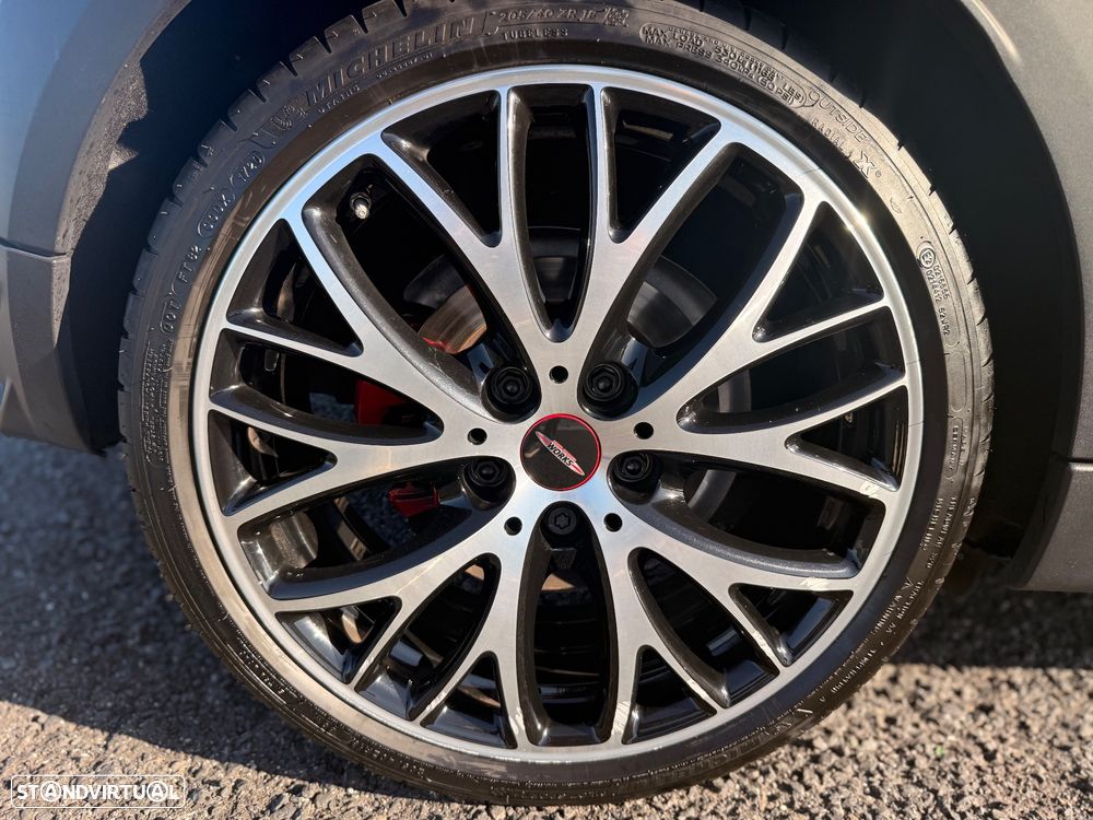MINI 3 Portas John Cooper Works - 27