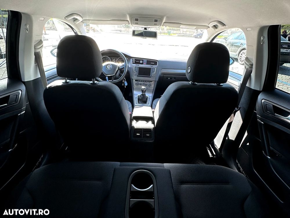 Volkswagen Golf 1.6 TDI BlueMotion Technology DPF Comfortline - 9