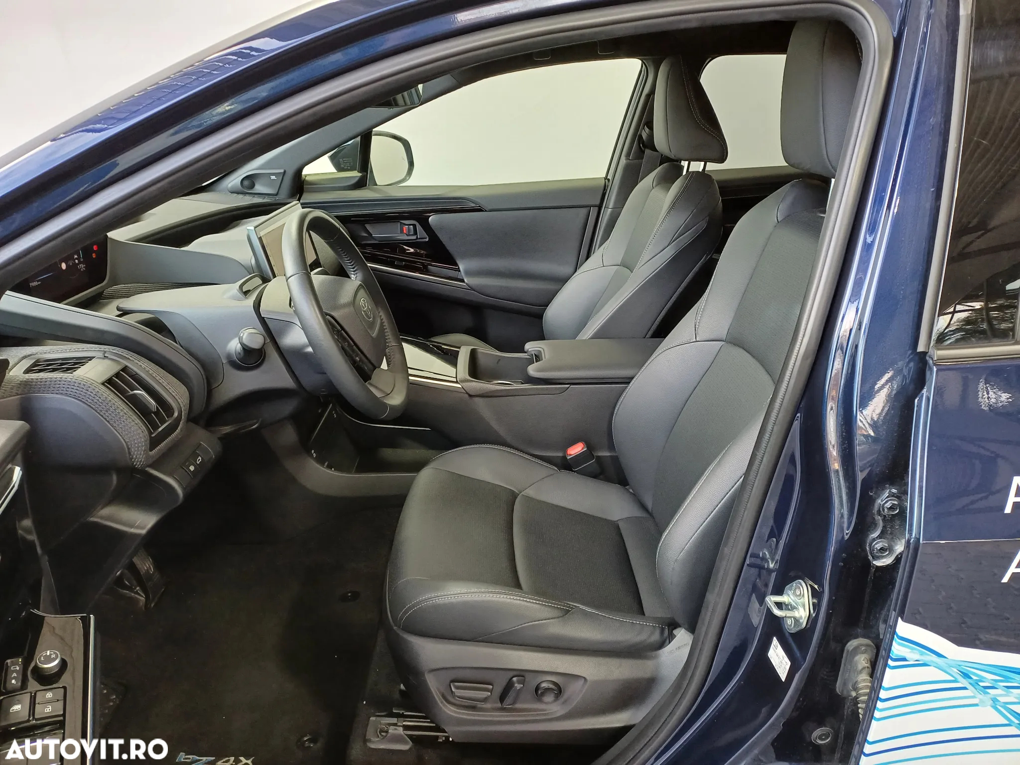 Toyota BZ4X 160 KW AWD (4x4) Luxury - 5