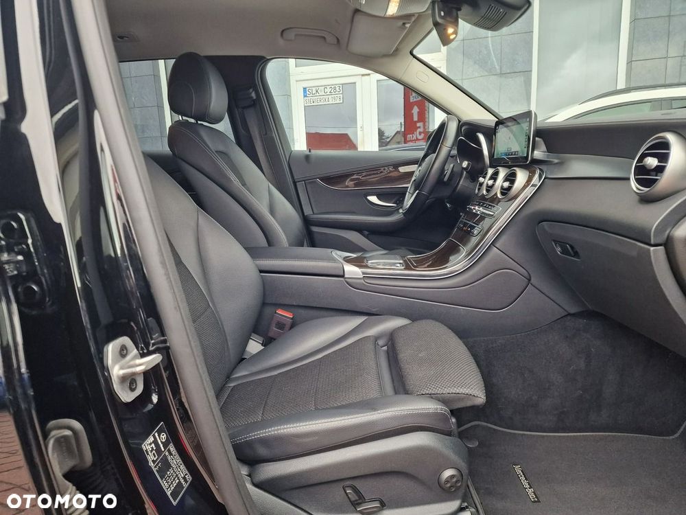 Mercedes-Benz GLC 300 e PHEV 4-Matic Avantgarde - 25