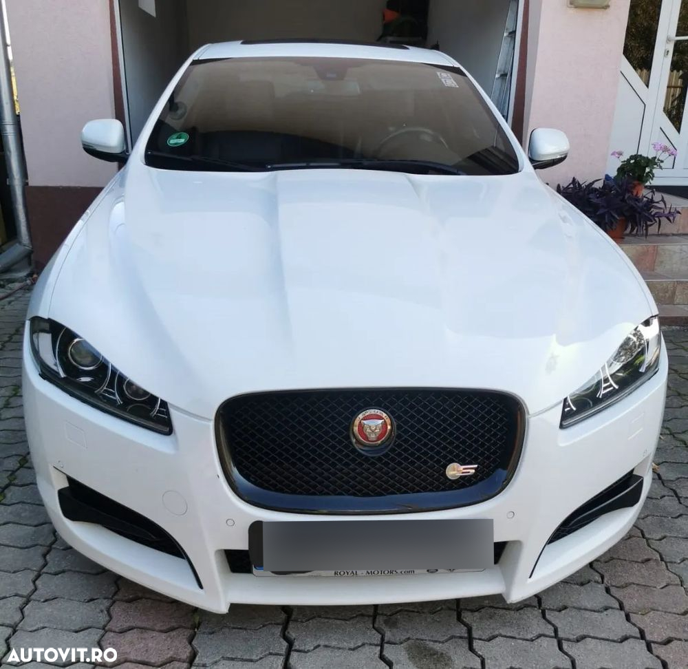 Jaguar XF - 7