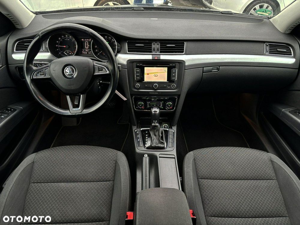 Skoda Superb 2.0 TDI DSG Exclusive - 24