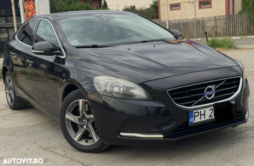 Volvo V40 D4 RDesign - 1