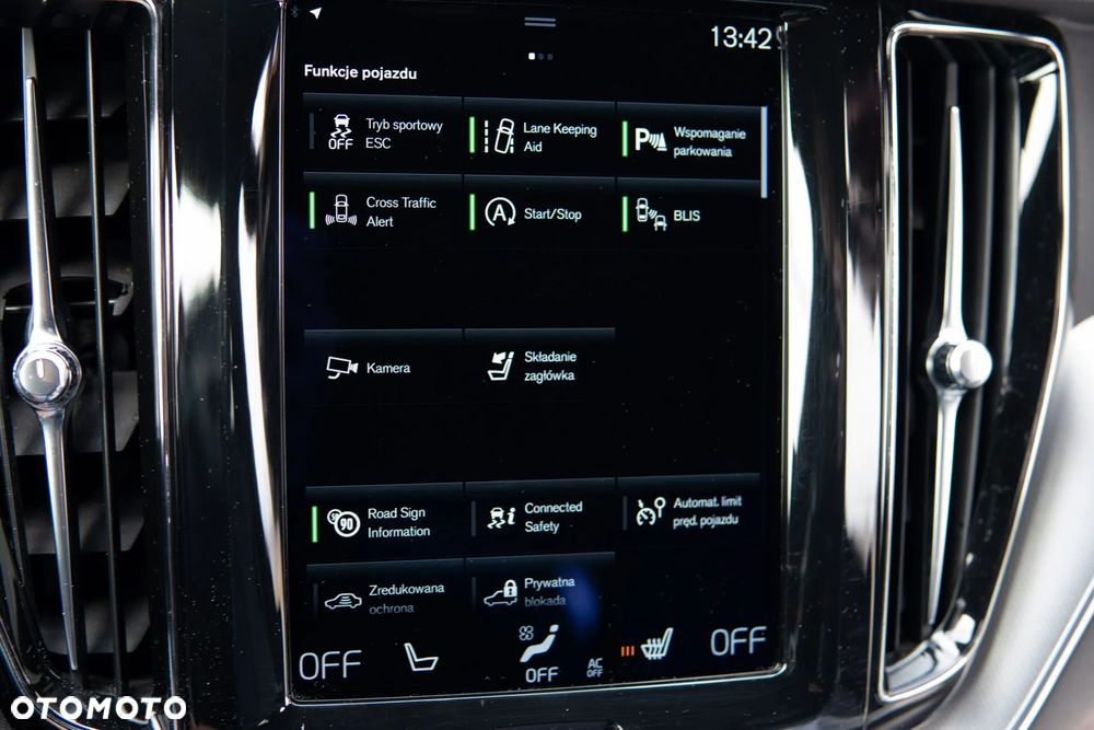 Volvo XC 60 D4 AWD R-Design - 19