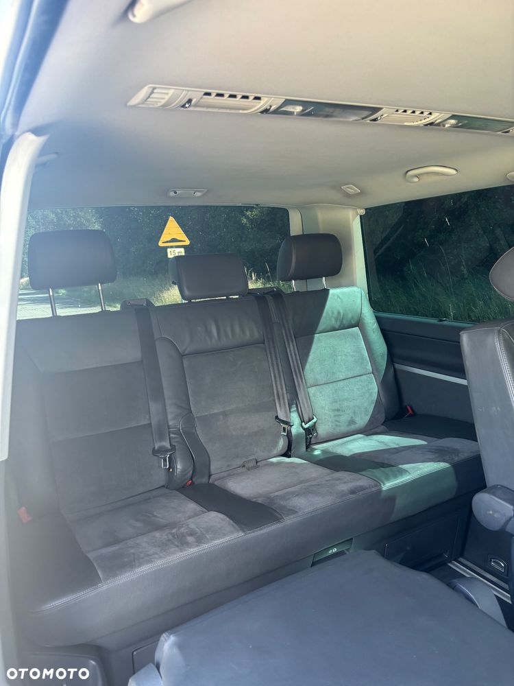 Volkswagen Multivan - 11