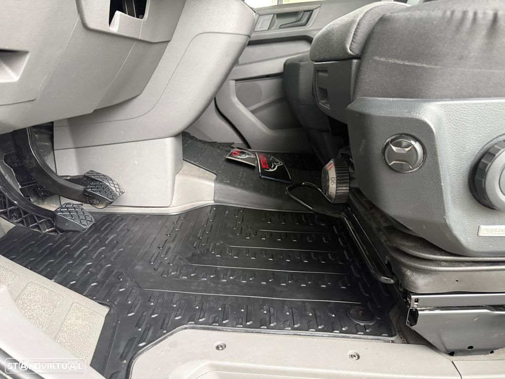 VW Crafter 35 2.0 TDI LH3 180 CV C/FRIO - 16