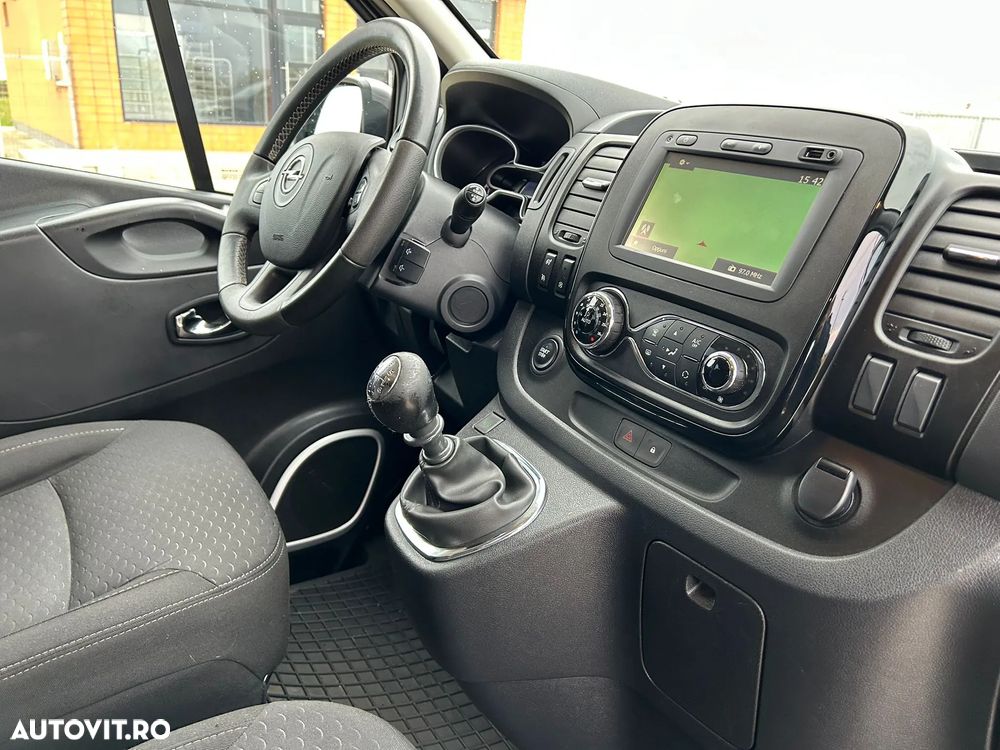 Opel Vivaro - 16