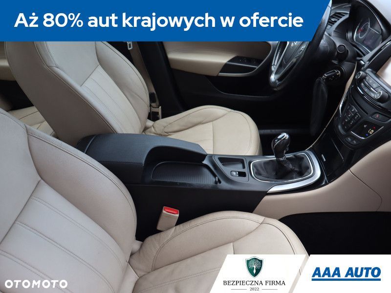 Opel Insignia - 11