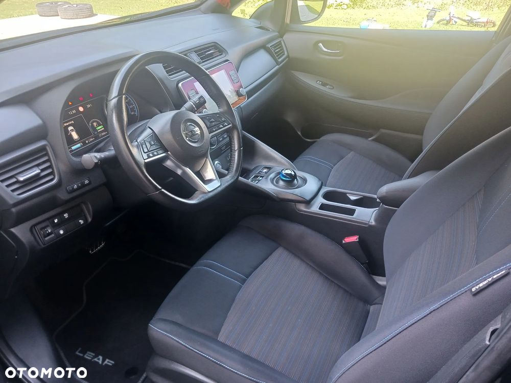 Nissan Leaf 40 kWh Acenta - 9