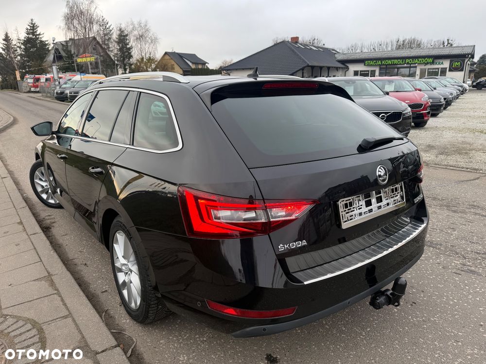 Skoda Superb 2.0 TDI Ambition - 4