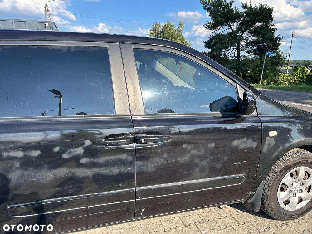 Kia Carnival - 10